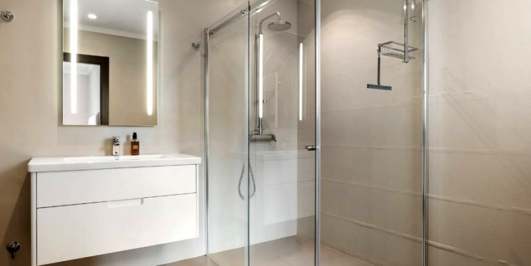 EN MARBELLA EXCELENTE VILLA