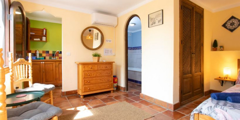 EN FRIGILIANA CON JACUZZI