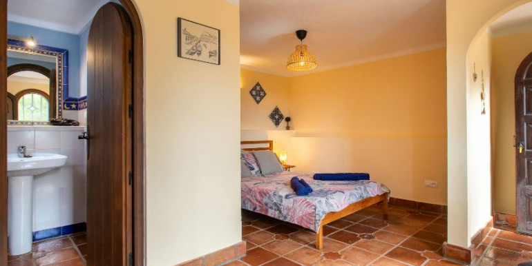 EN FRIGILIANA CON JACUZZI