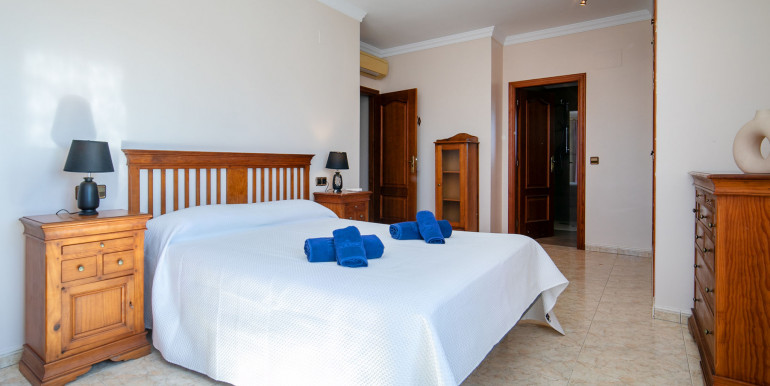 EXCELENTE VILLA EN CALPE