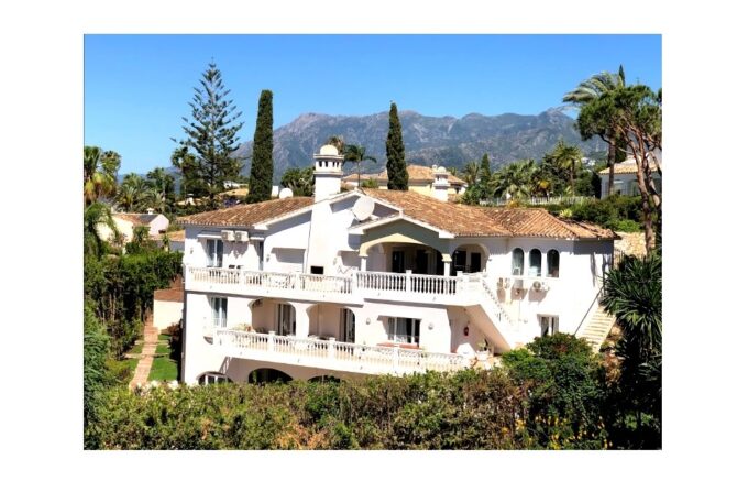 VILLA 10 DORMITORIOS MARBELLA