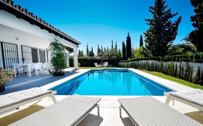 VILLA WITH 4 BEDROOMS MARBELLA