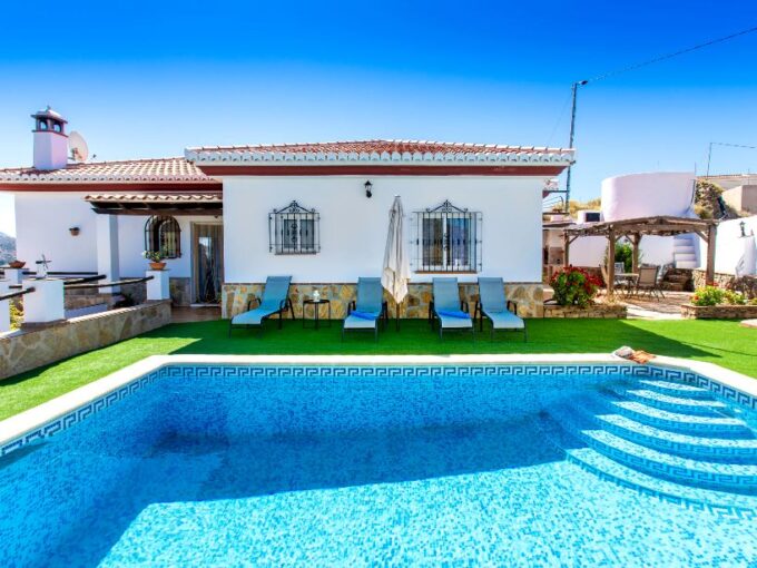 VILLA EN NERJA, VISTAS AL MAR