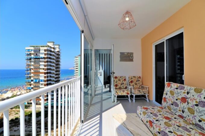 50m DEL MAR EN BENIDORM