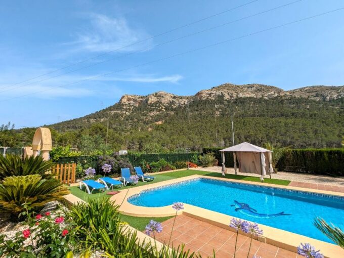 GRAN VILLA EN BENIDORM