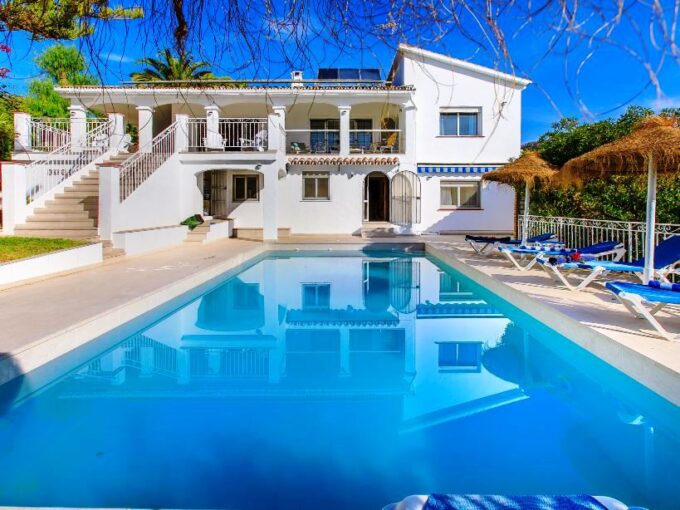 VILLA VISTAS AL MAR NERJA