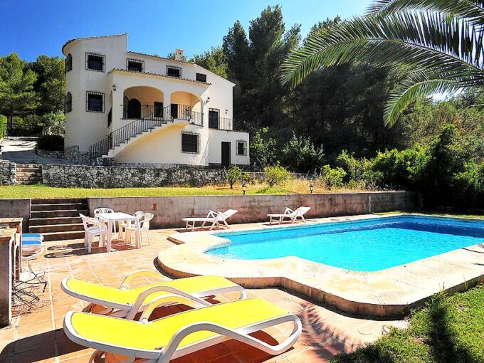 EN JÁVEA LUMINOSA VILLA