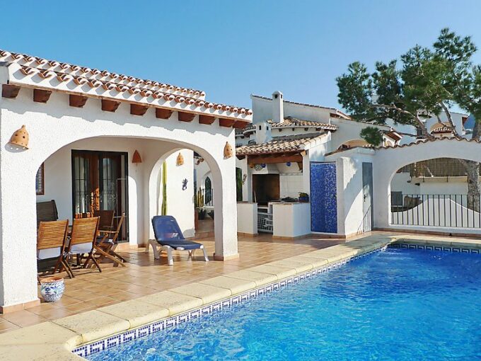 FANTÁSTICA VILLA EN PEGO