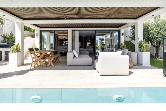 MODERNIST VILLA IN MARBELLA