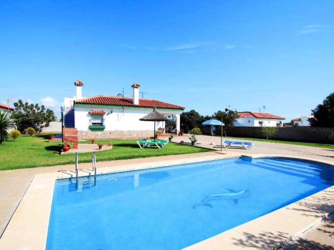 SOLEADO CHALET EN CONIL