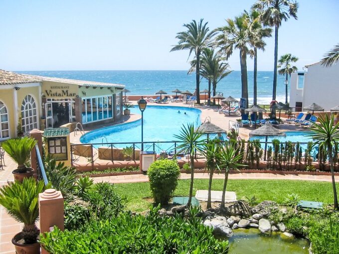 EN MIJAS A 200m DE LA PLAYA