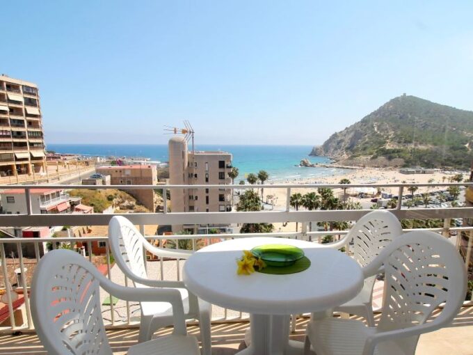 EN BENIDORM A 100m DEL MAR