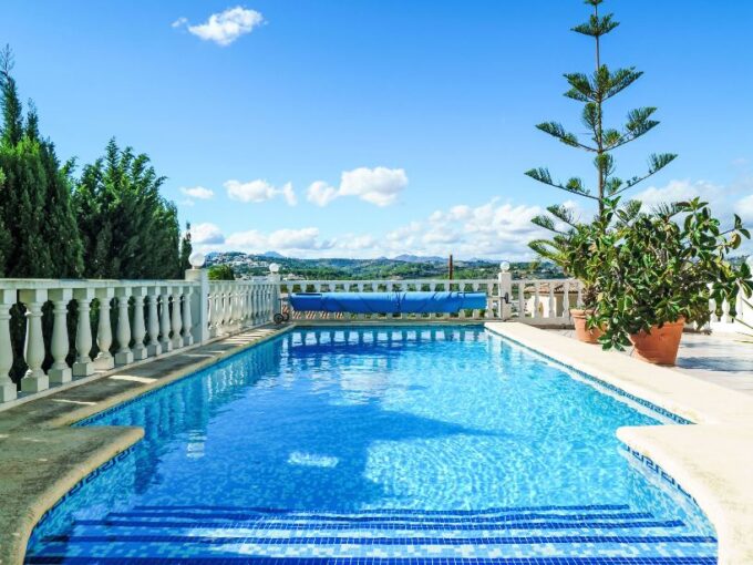 VILLA VACACIONAL EN MORAIRA