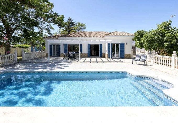 CÓMODO CHALET EN CHIPIONA