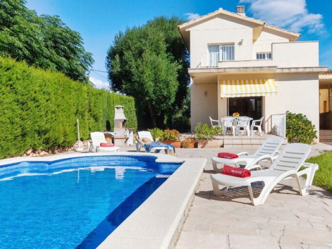 VILLA EN L’AMETLLA DE MAR