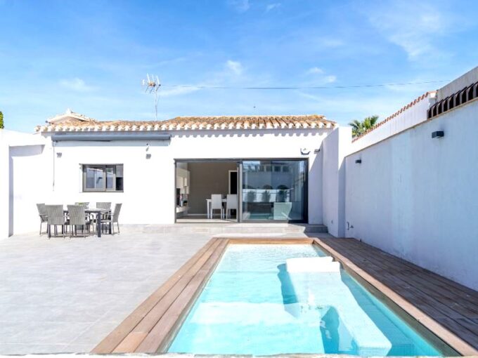 EMPURIABRAVA A 900m DEL MAR