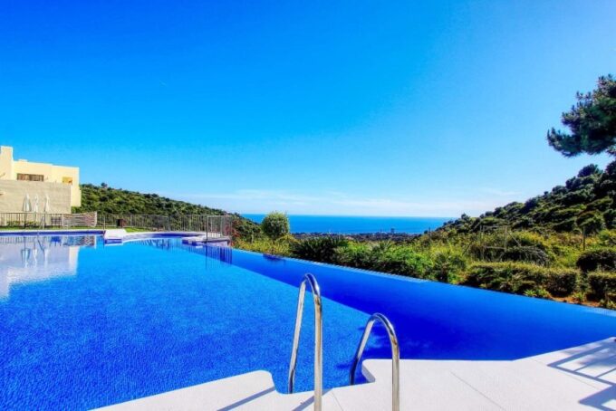 NICE PENTHOUSE IN MARBELLA