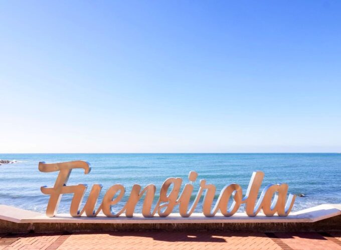 A 200m DEL MAR FUENGIROLA