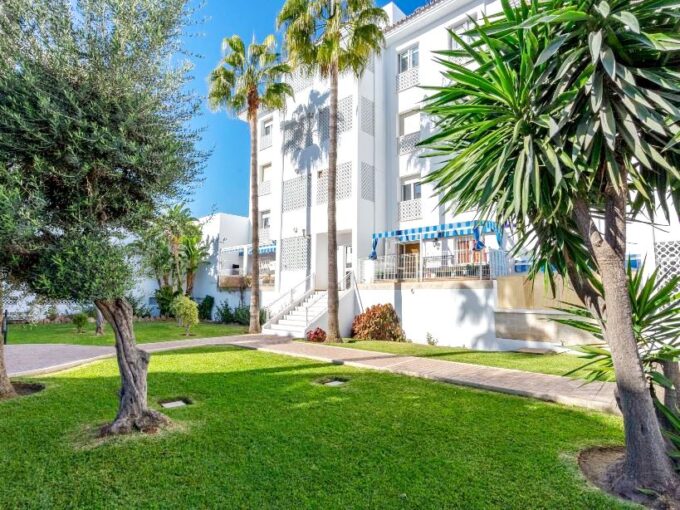 ACOGEDOR PISO TORREMOLINOS