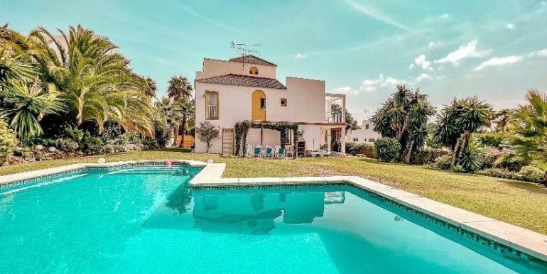 EN MARBELLA VILLA VACACIONAL