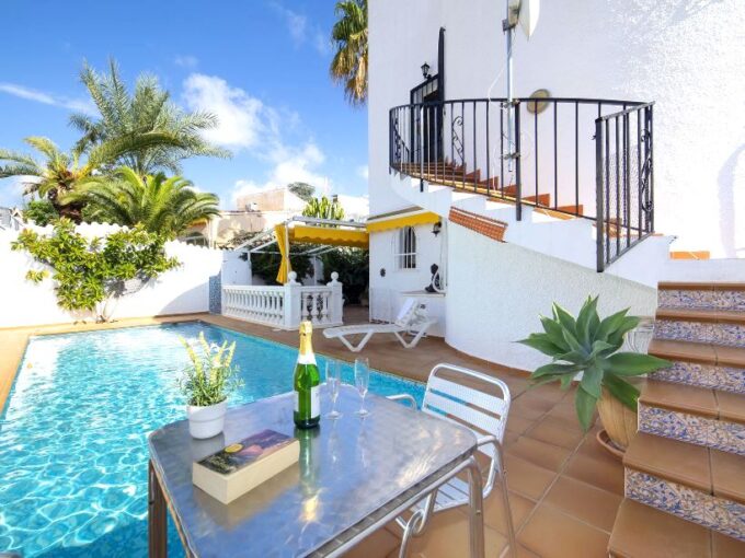 VILLA FAMILIAR EN LA NUCIA