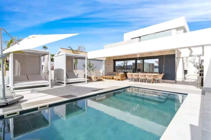 MODERNA VILLA EN MIJAS