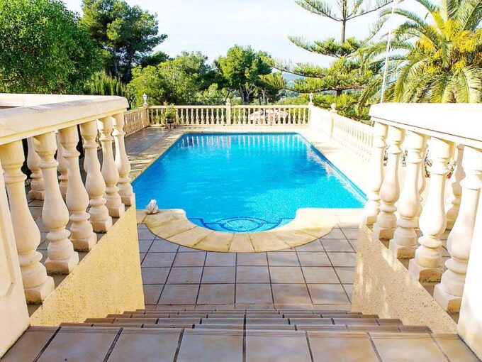 VILLA EN JÁVEA DE 2 PLANTAS