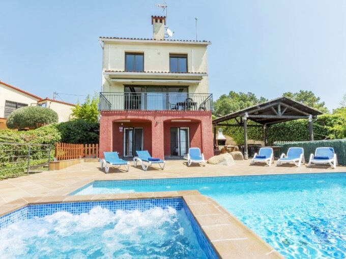 VACACIONAL LLORET DE MAR