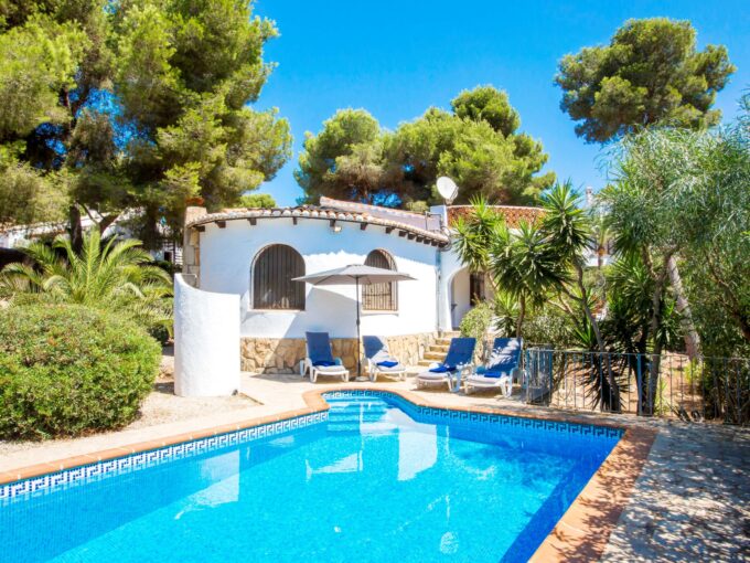 EN JÁVEA CHALET VACACIONAL