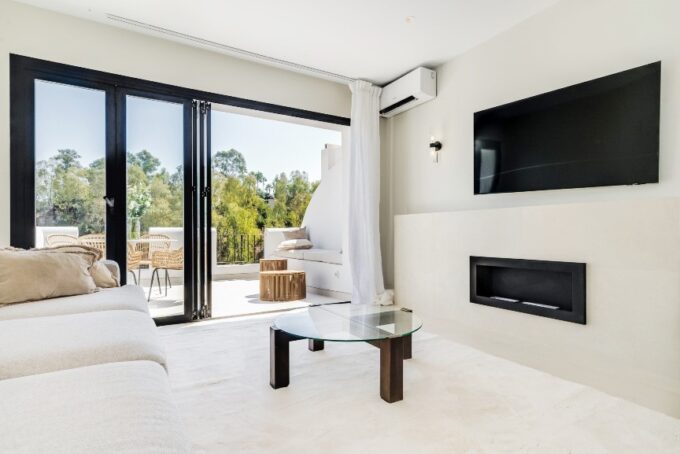 BONITO APARTAMENTO EN BENAHAVÍS