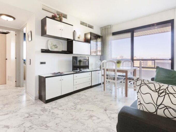 EN SALOU A 400m DEL MAR