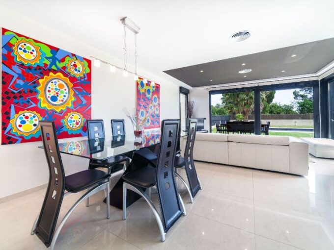 PRECIOSA VILLA EN CALONGE