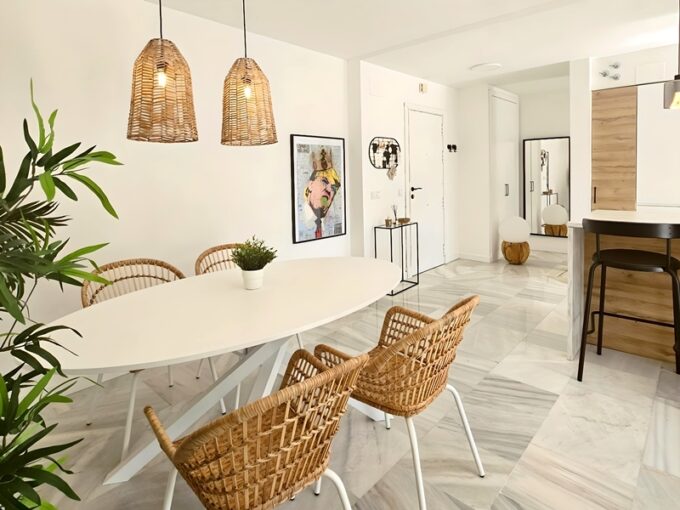 ACOGEDOR PISO EN BENAHAVÍS