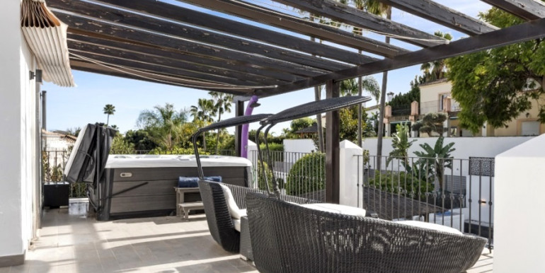 PRECIOSA VILLA EN BENAHAVÍS