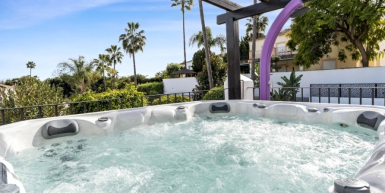 PRECIOSA VILLA EN BENAHAVÍS