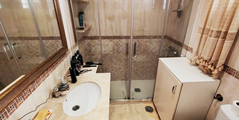 ACOGEDOR PISO EN BENALMÁDENA