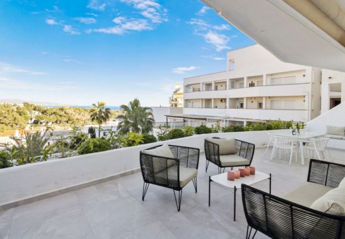 LARGE PENTHOUSE IN NUEVA ANDALUCIA
