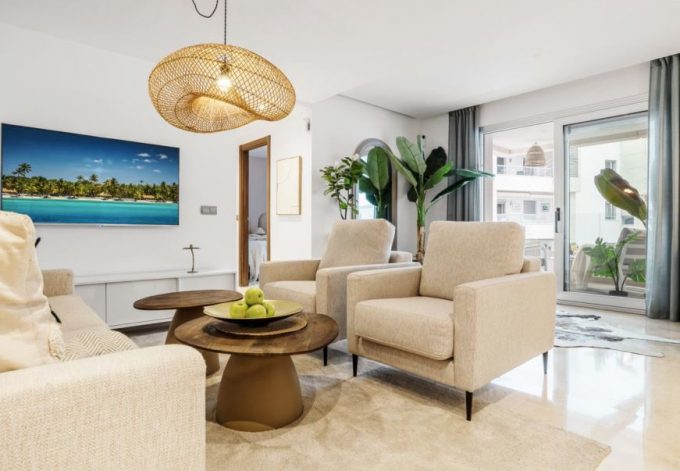 EN SAN PEDRO A 750m DEL MAR