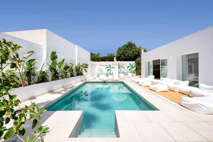MODERN VILLA NUEVA ANDALUCIA