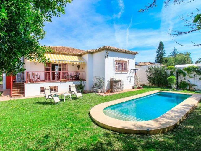 CHALET FAMILIAR EN CHILCHES